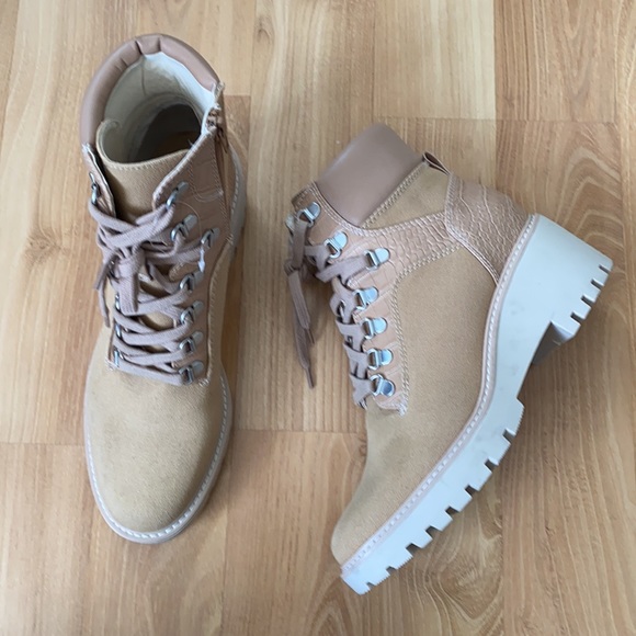 DolceVita Booties - Picture 2 of 12